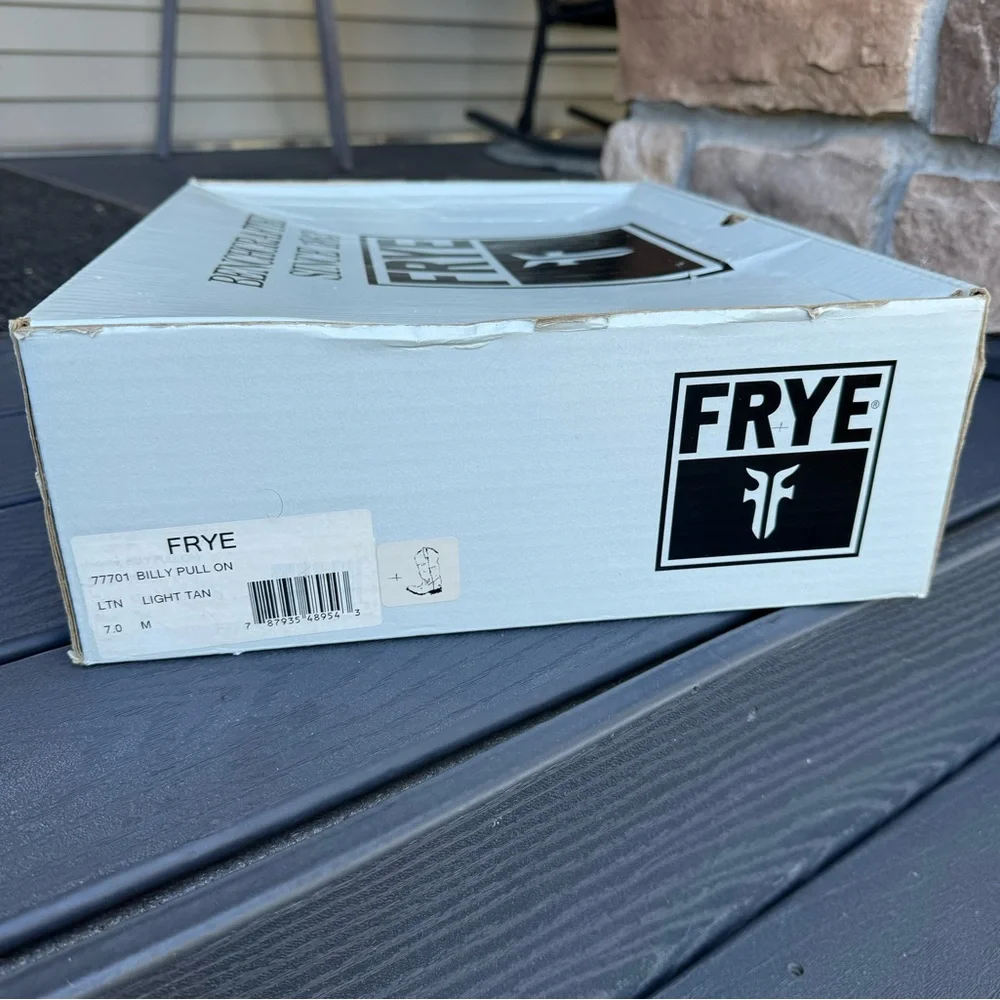 NWT Vintage Frye Billy Pull On Light Tan Cowgirl Boots size 7M - Picture 12 of 13